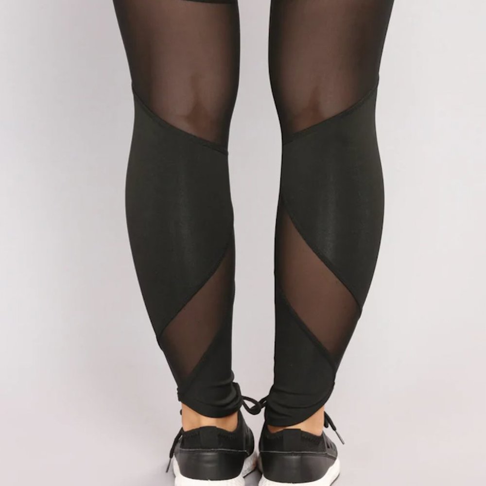 Fabletics Black Mesh Leggings 1X Womens XXL Athletic Leisure